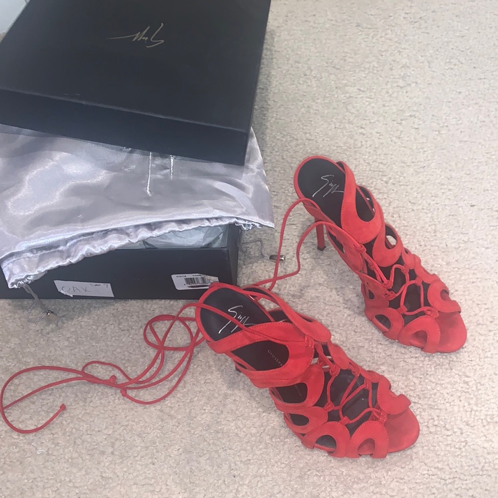 Giuseppe Zanotti red suede lace up sandal heels size 39
